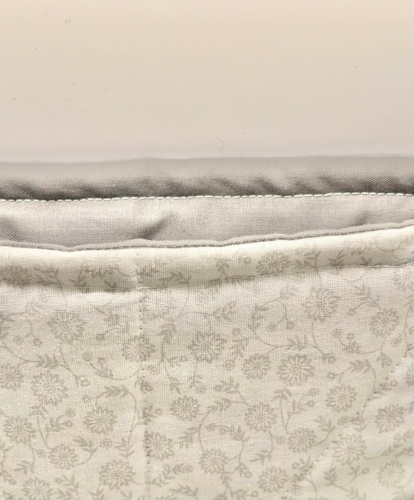 Book Sleeve ~ Quiet Floral