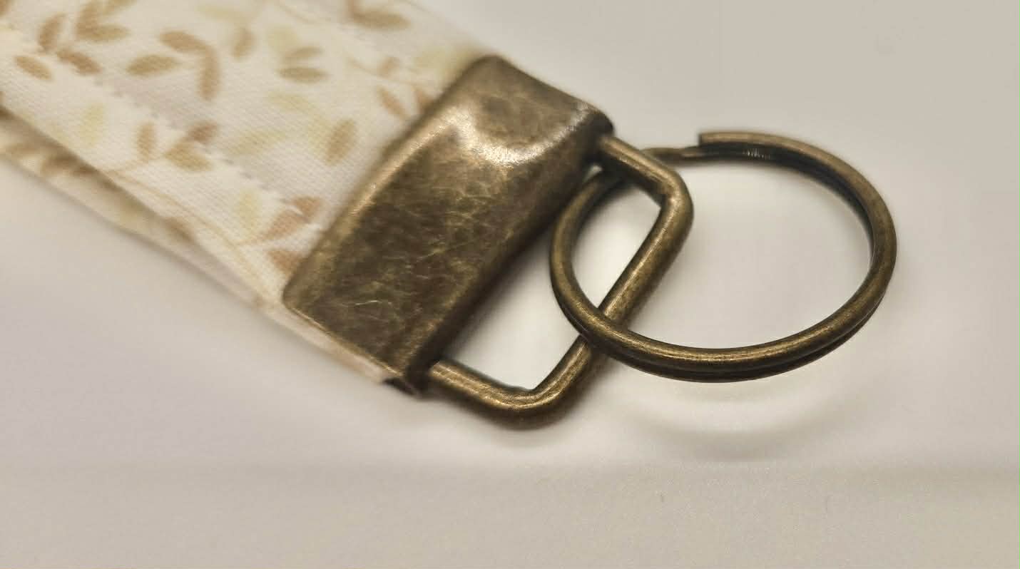 Wristlet Keychain ~ Linen Vines